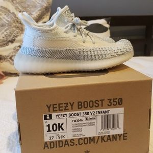 StockX MKT Watch Supreme CDG, Yeezy Cream White